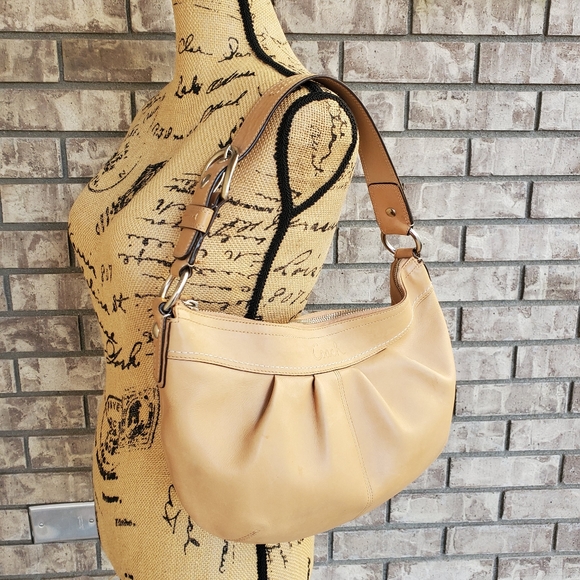 Coach Handbags - Coach Hobo Leather pleated Soho shoulder handbag